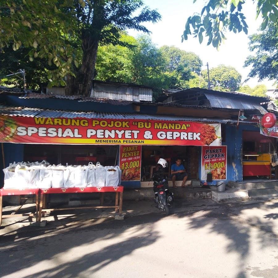 Warung Pojok Spesial Penyet Pak Manda, Pusponjolo Selatan