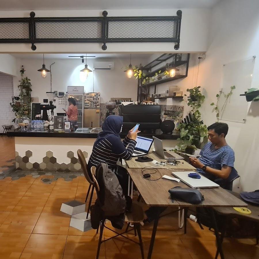 Peachy Coffee & Work Space, Taman Siswa