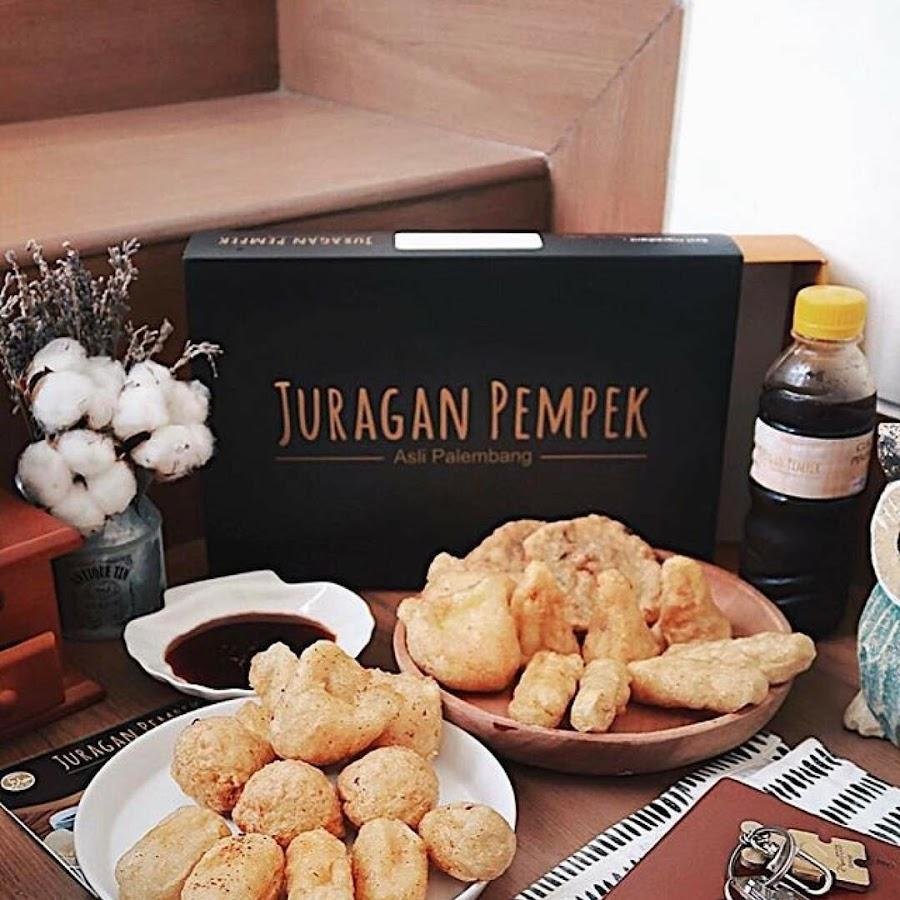 Juragan Pempek, Siti Munigar