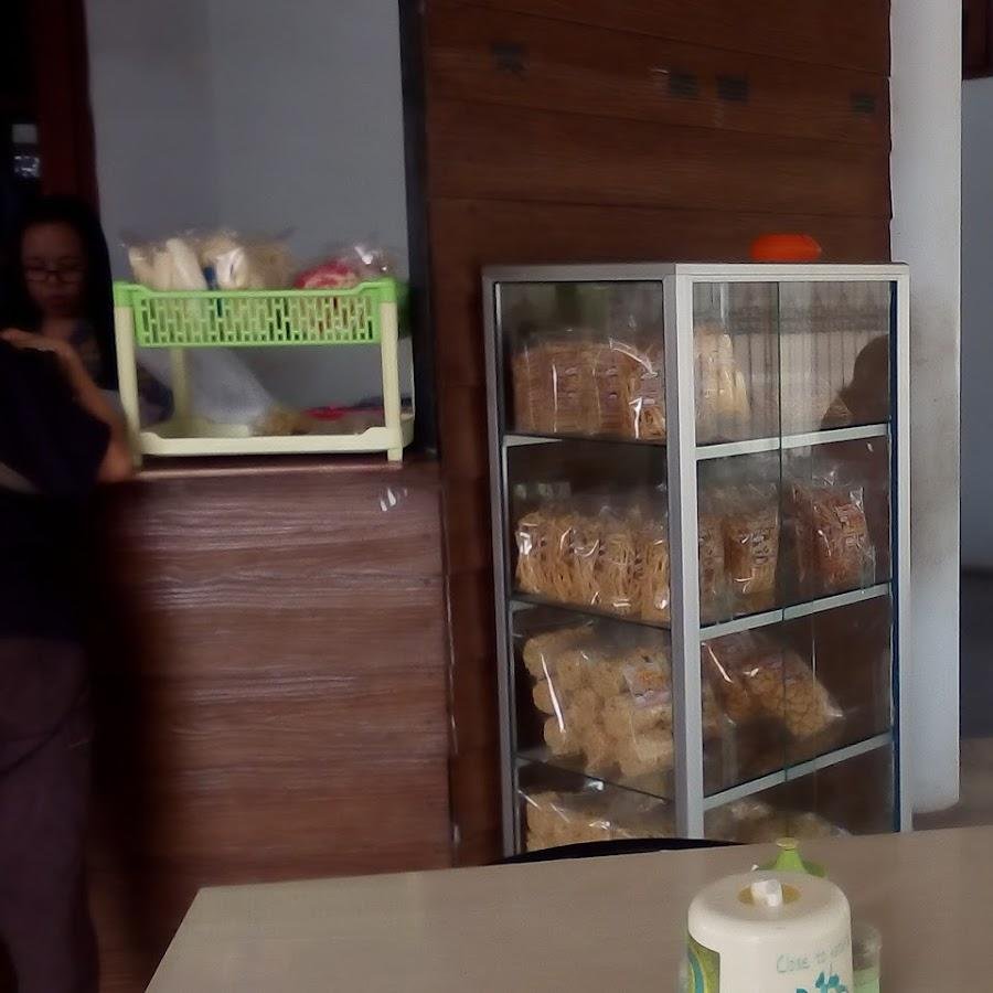 Waroeng Lestari, Lowokwaru