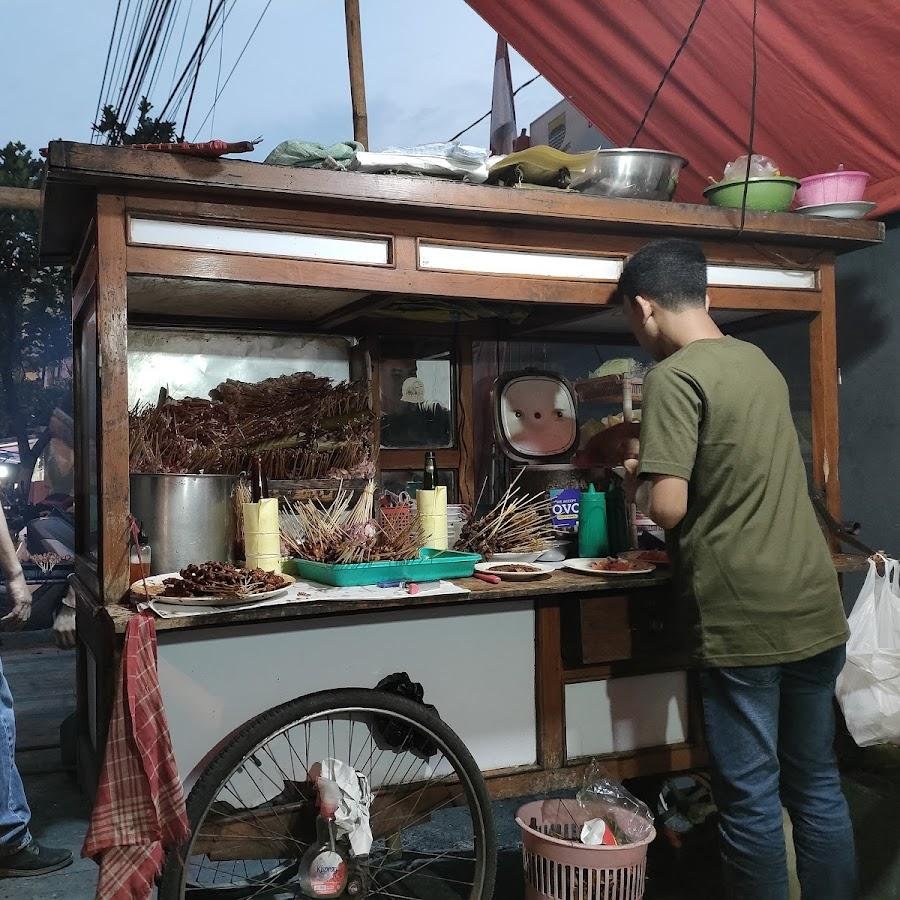 Sate Madura Maskumambang Mas Nur, Maskumambang