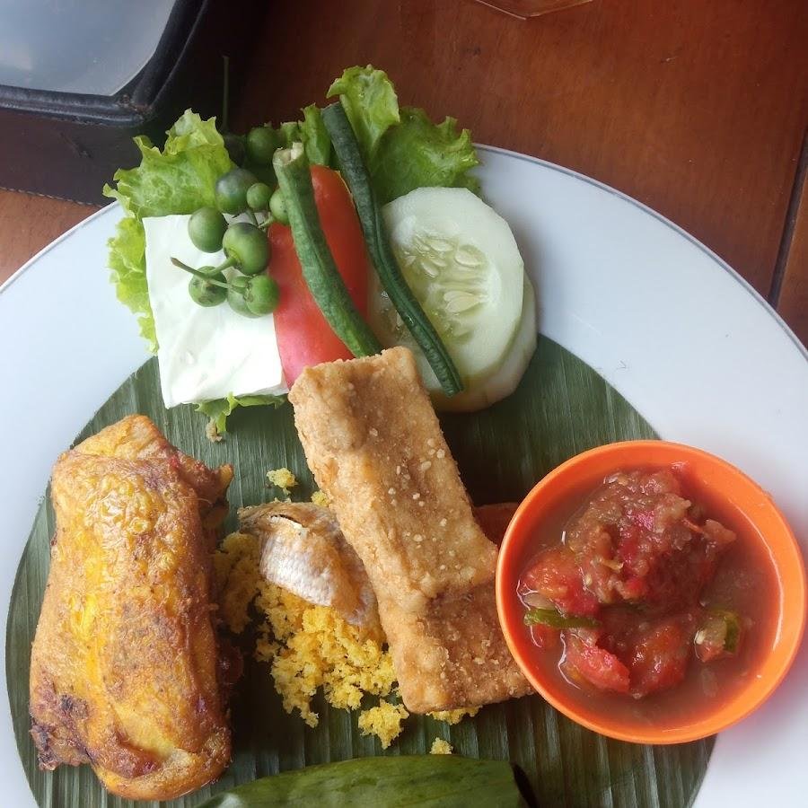 Cimoll Resto, Gayam
