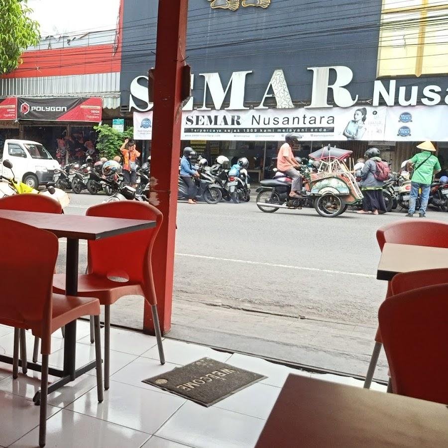 Rocket Chicken, Katamso