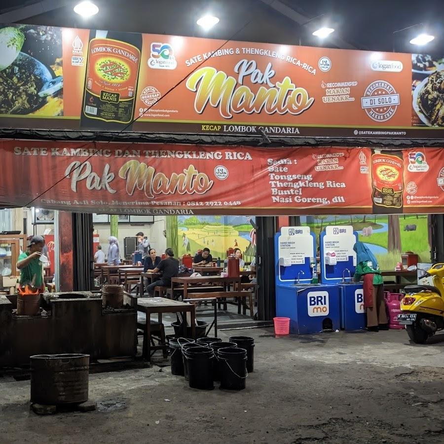 Sate Kambing Pak Manto Solo, Veteran