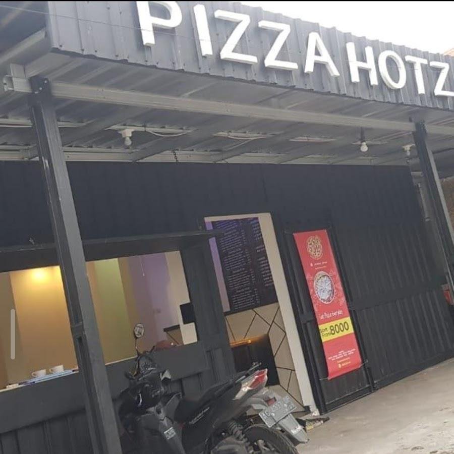 Pizza Hotz, Kediri