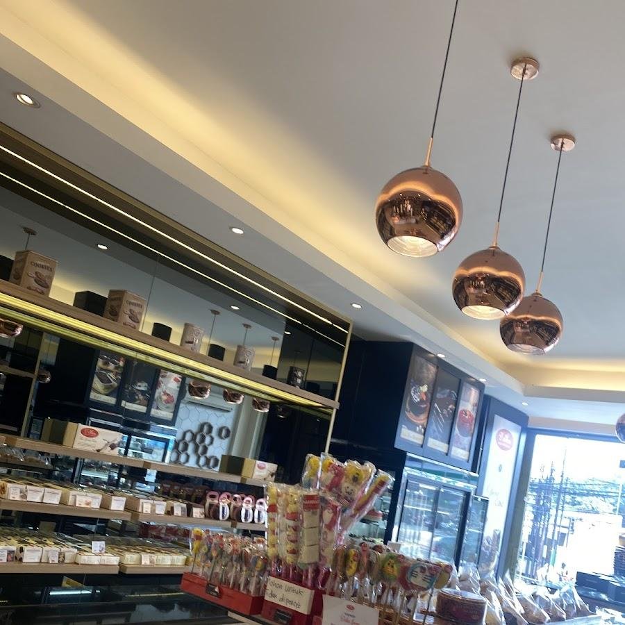Dcika Cakes & Bakery, Pinang Ranti