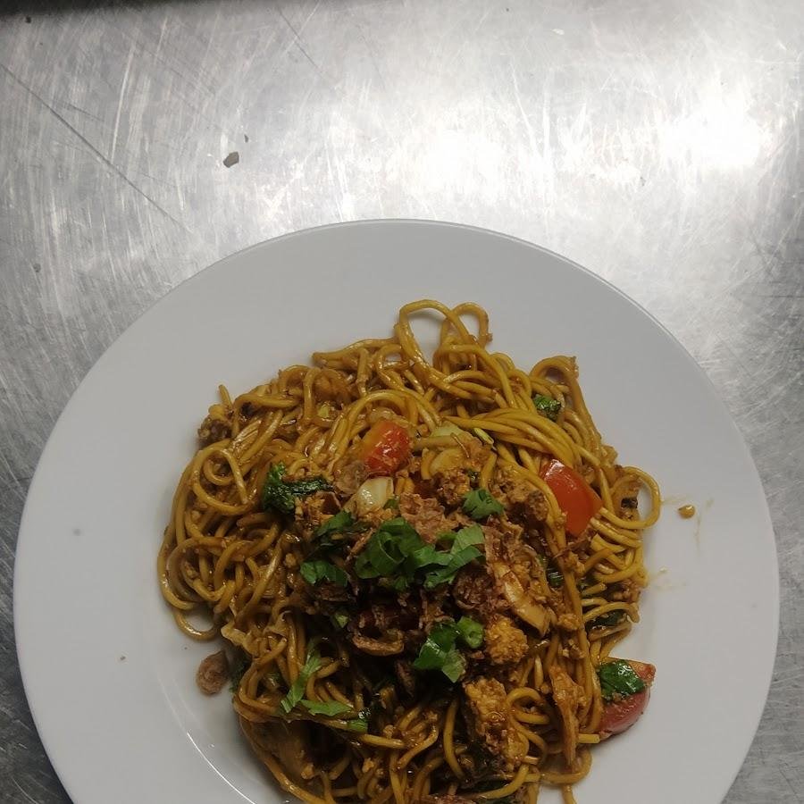 Nasi Goreng Kebuli Mbah Suro Pakde, Fatmawati