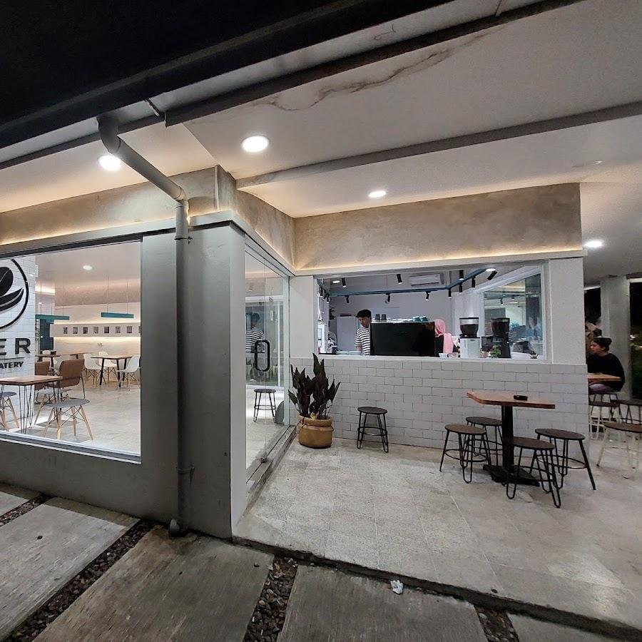 Vier Coffee And Eatery, Batang Kasang