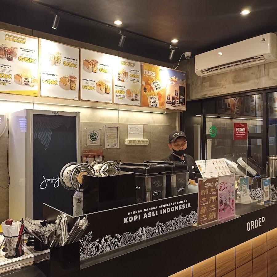 Kopi Janji Jiwa & Jiwa Toast, Puri Gading Raya