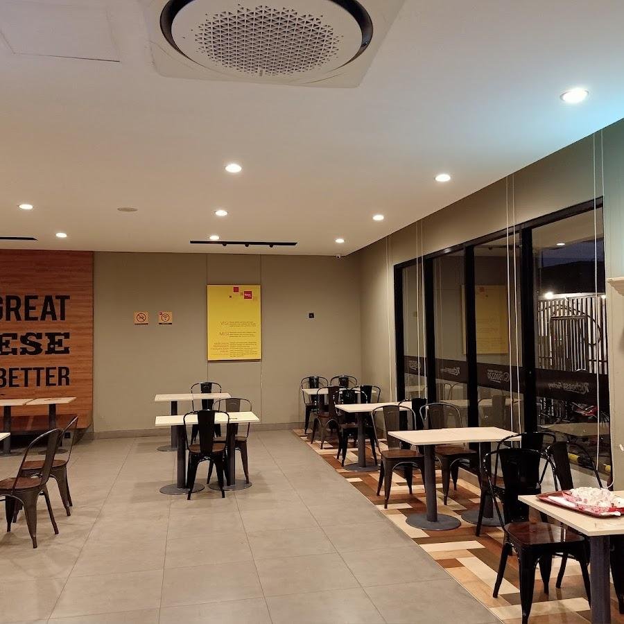 Richeese Factory, Kediri