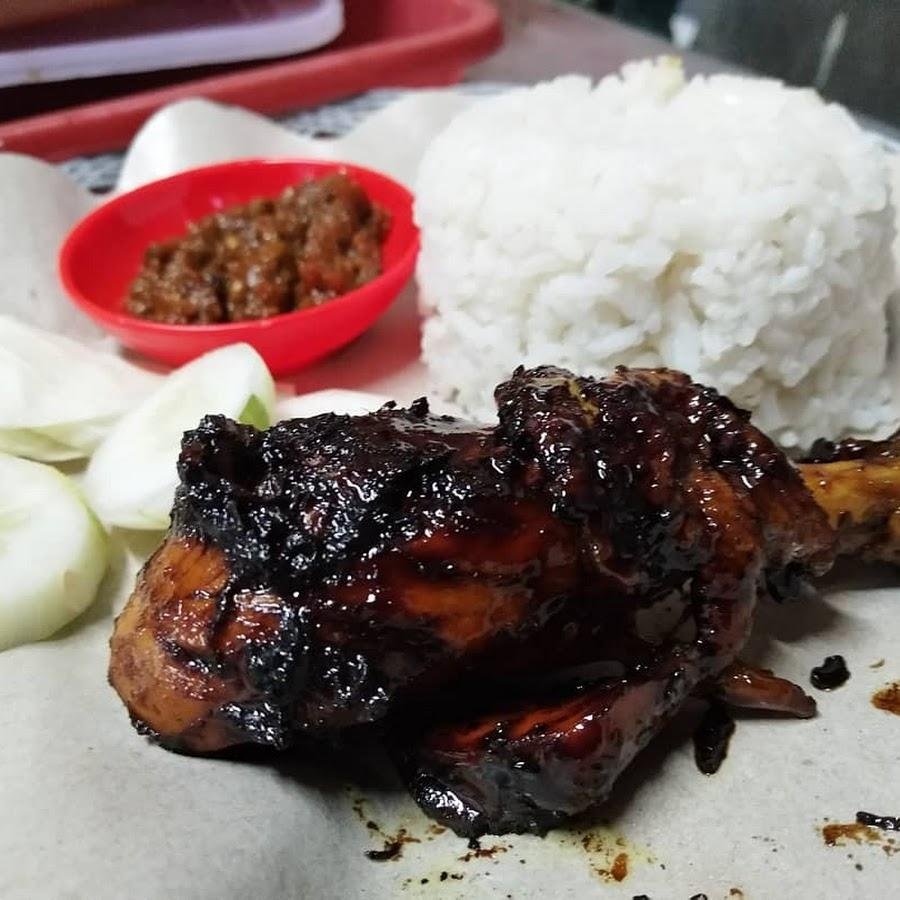 Aristaka Ayam Bakar Goreng Geprek, Jenggolo