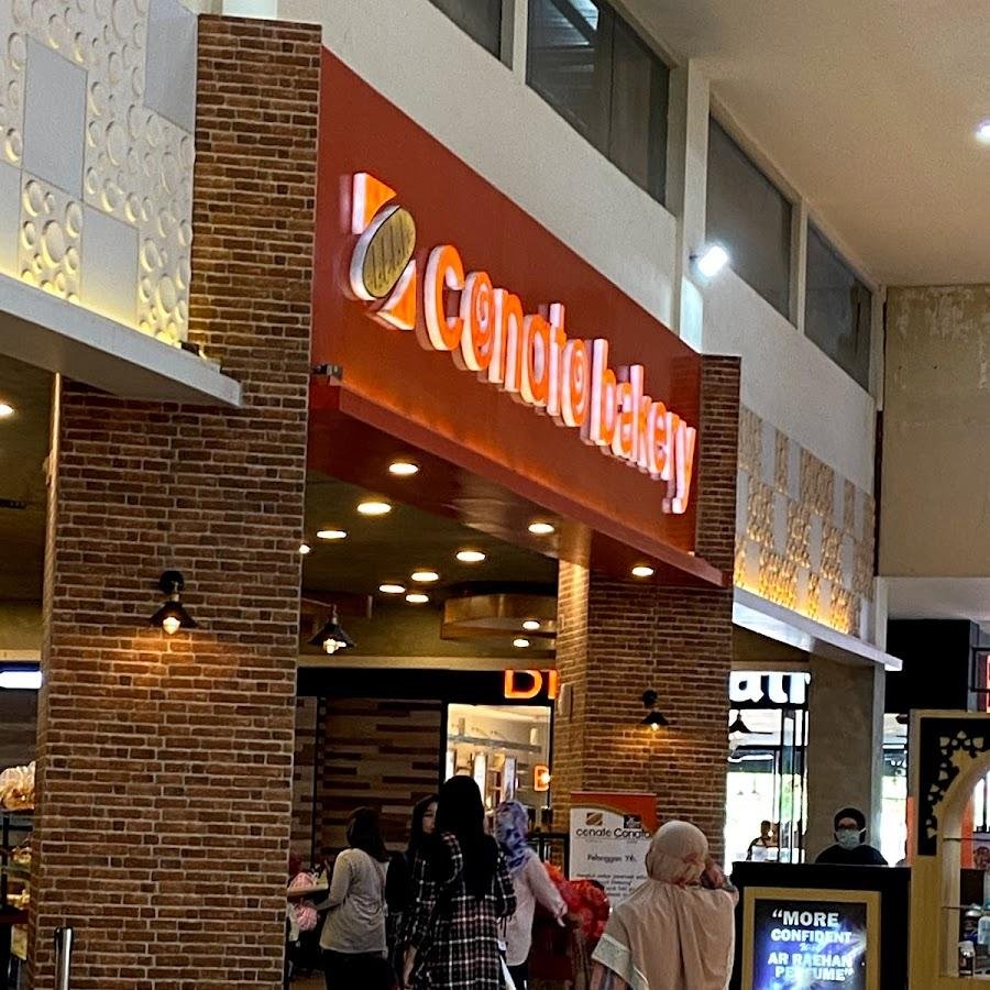Conato Bakery Roxy, Roxy Square