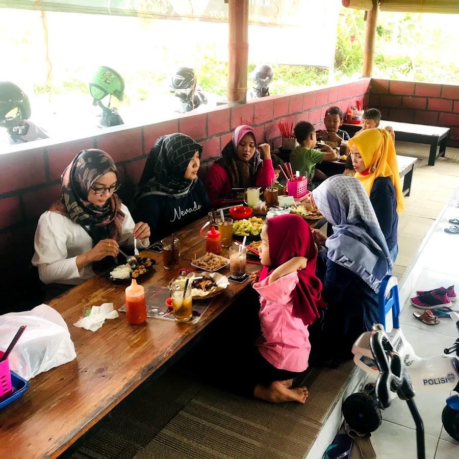 Dapure Mbok Yess, Muntilan