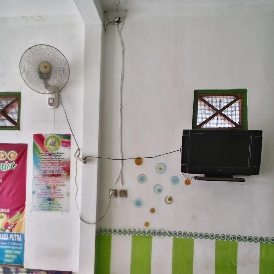 Dumboo Juice, Kejuron