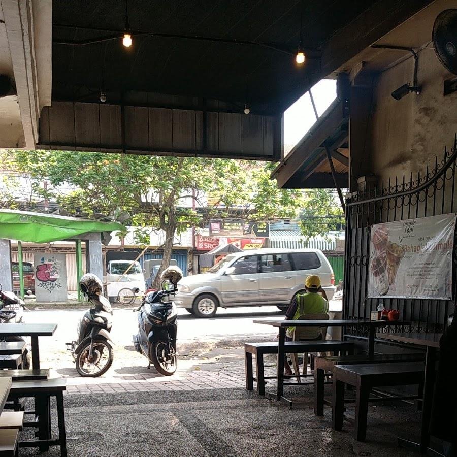 STMJ Bakso Bakar SS, Mergosono