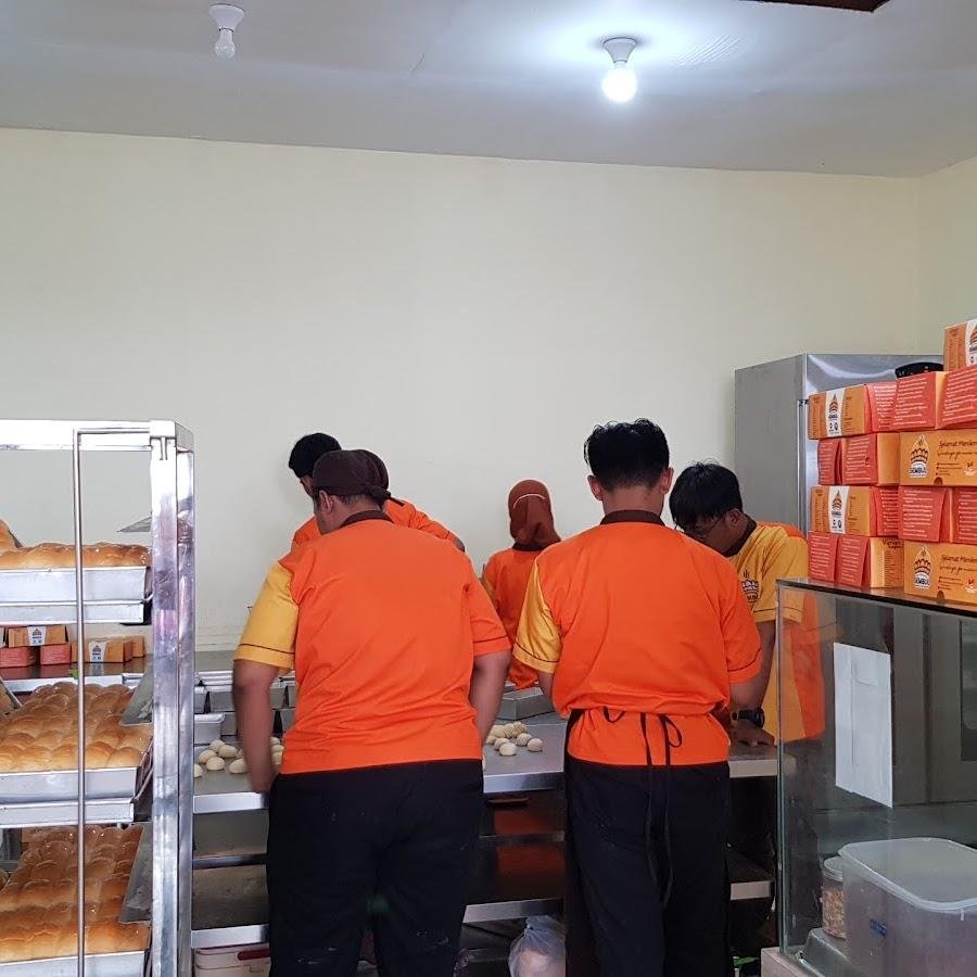 Roti Gembong Gembul, Wiyung Surabaya