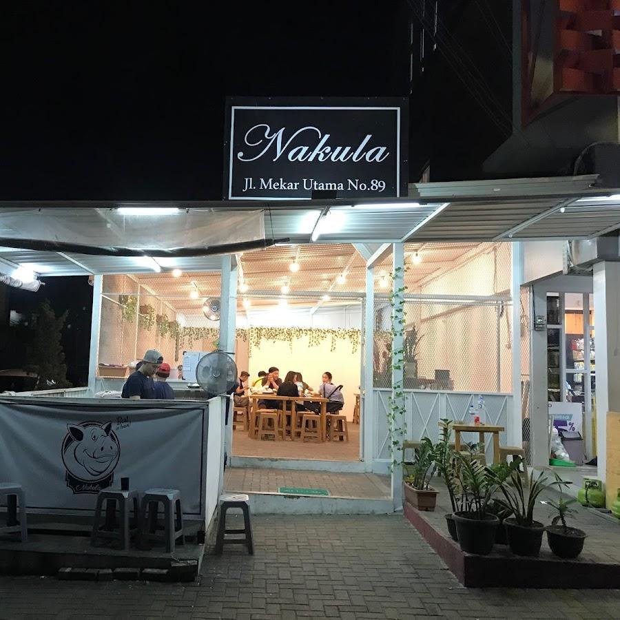 Nakula Babi Matah, Mekar Utama