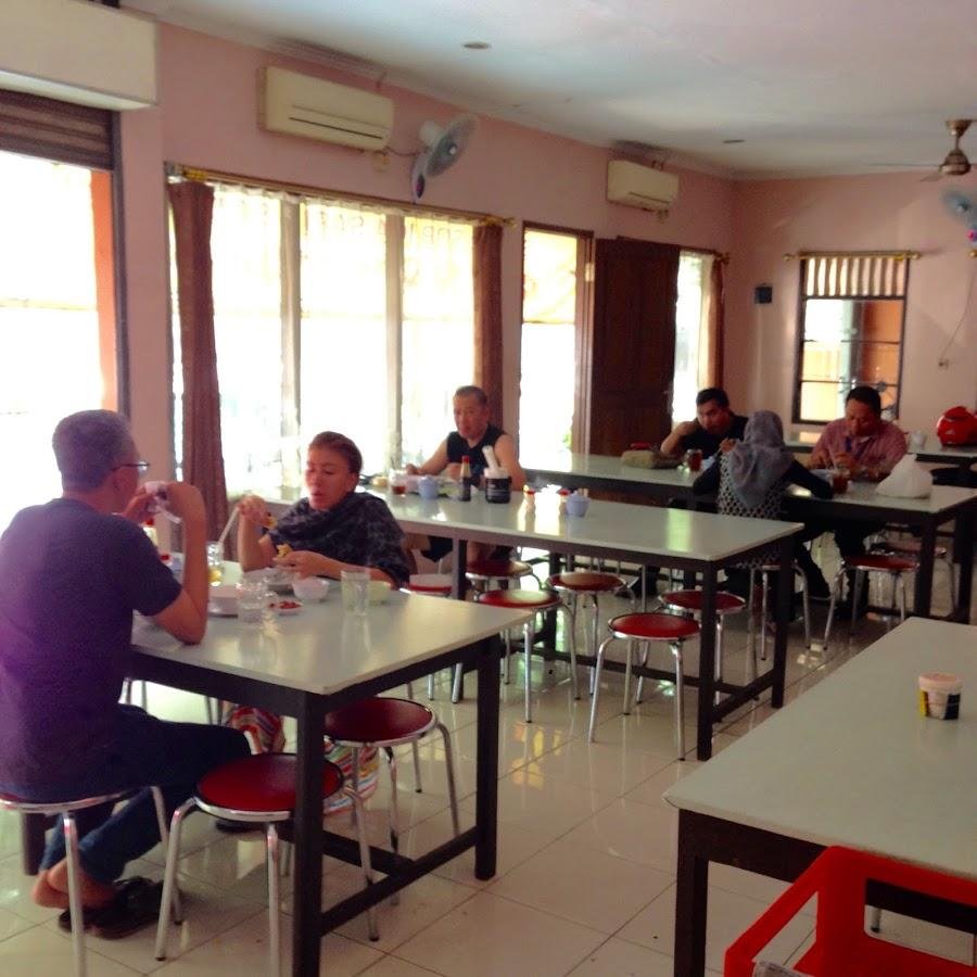 Waroeng Betawi Haji Awi, Pasar Minggu