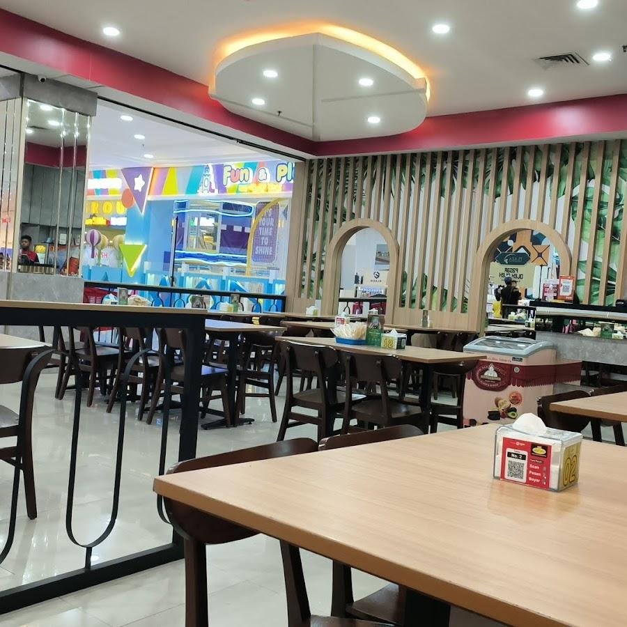 Ayam Tulang Lunak Hayam Wuruk, Plaza Ambarrukmo