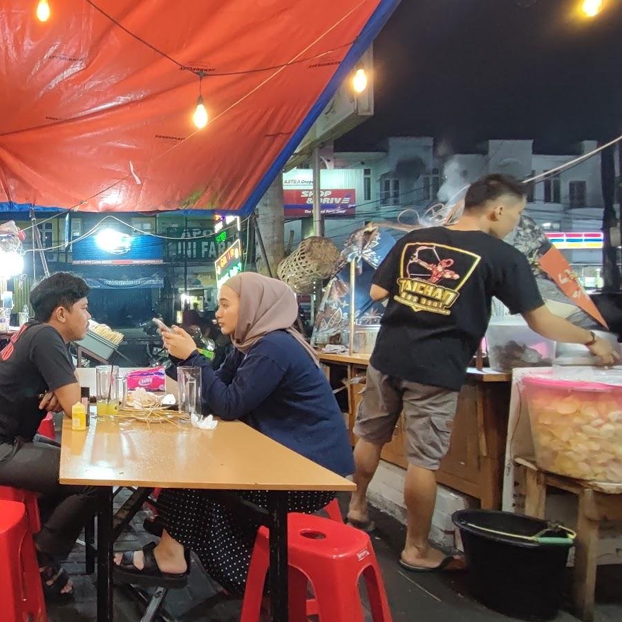 Sate Taichan Mas Dani Sambel Hoot, Jaka Setia