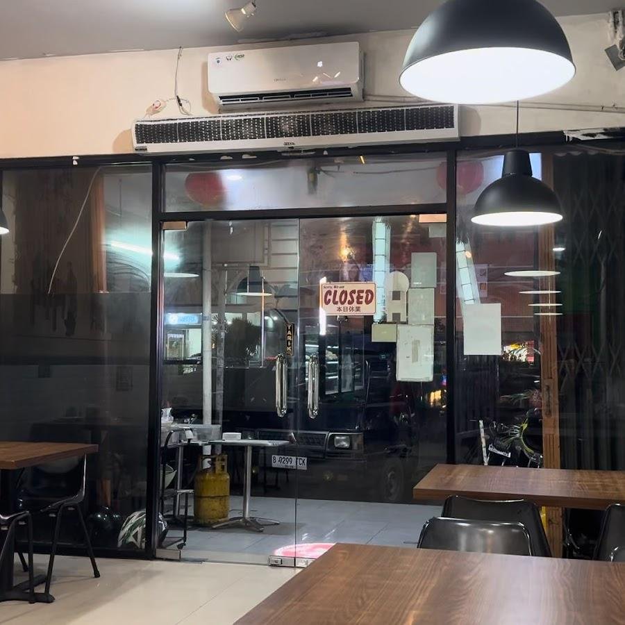 Yima Yila, Kelapa Gading