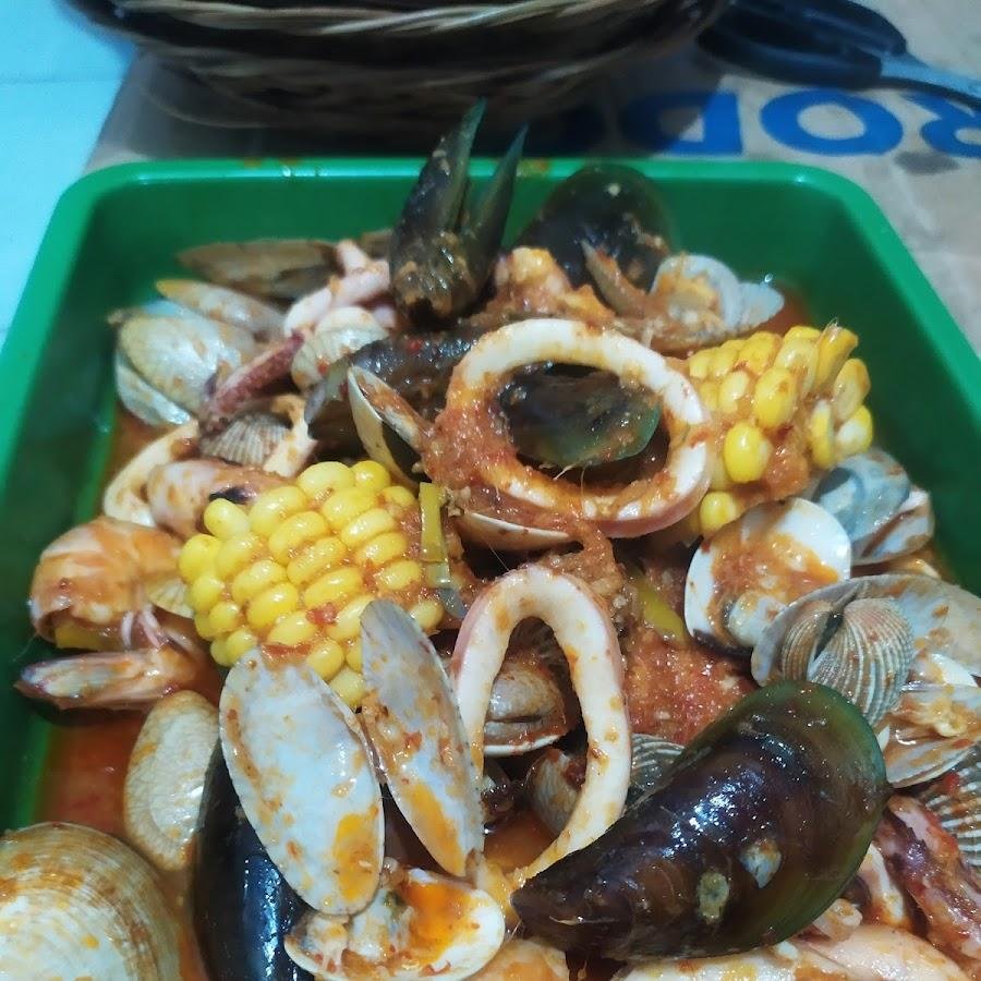 Seafood Cipedes, Cipedes