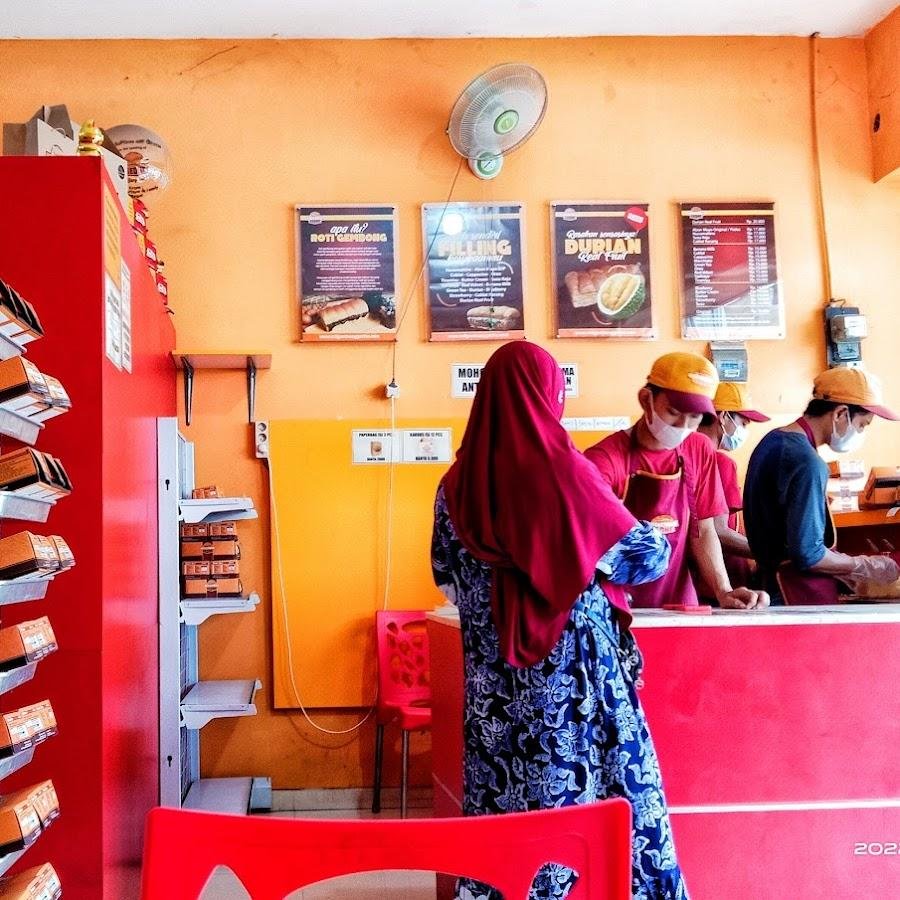 Roti Gembong Gedhe, Adiwerna