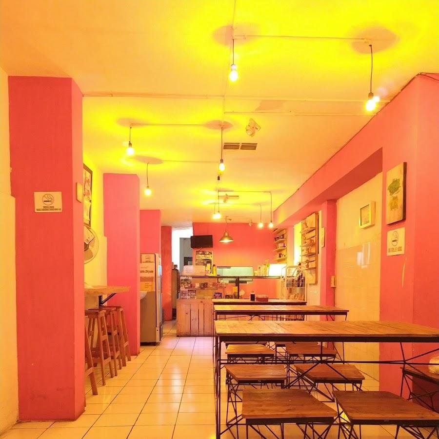 Ayam Geprek Tolenjeng Dapur Westhoff, Westhoff