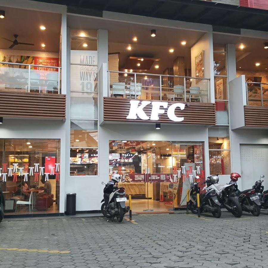 KFC, Surya Sumantri Bandung
