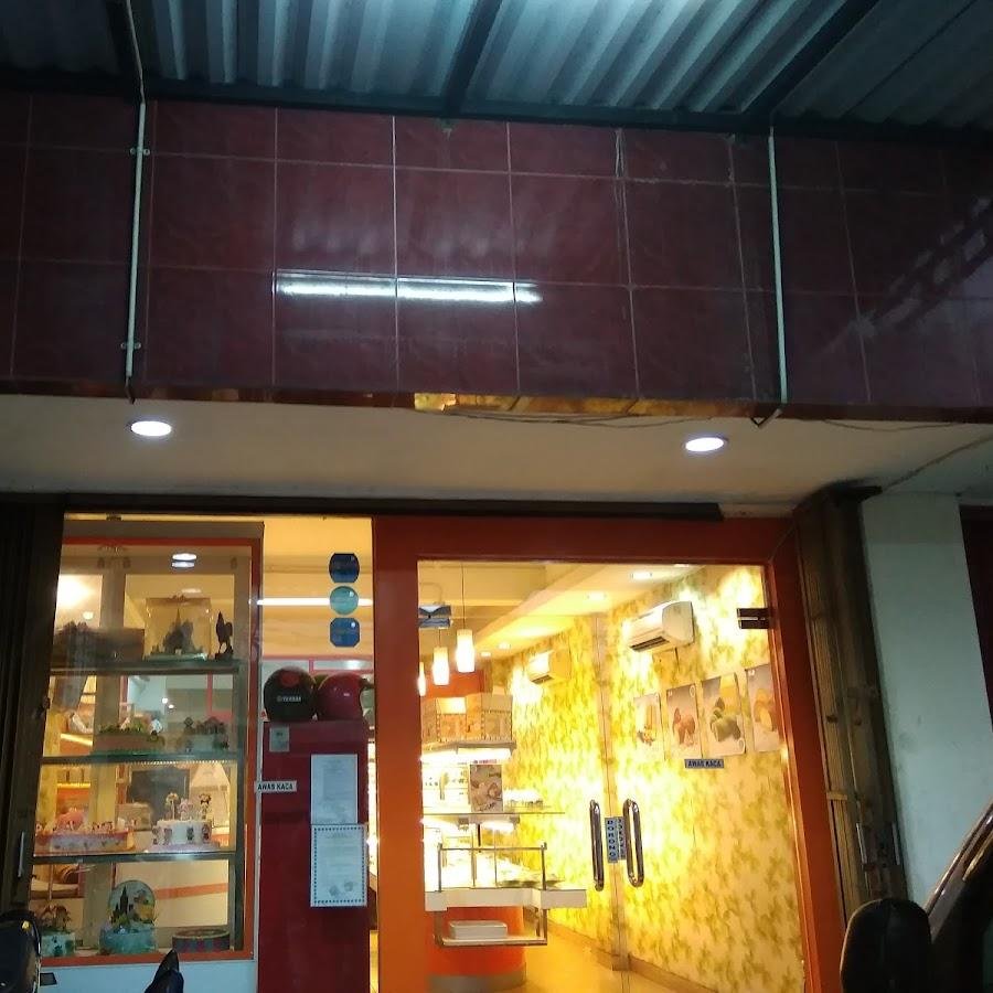 Loti Loti Bakery & Cake, Matraman
