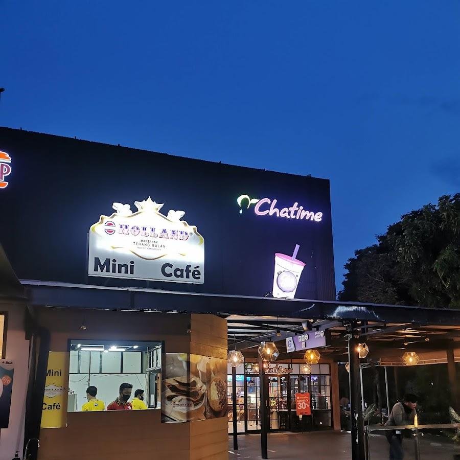 Martabak & Terang Bulan Holland, Spazio