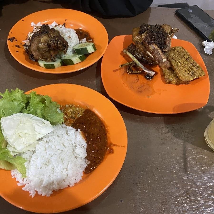 Nasi Bebek Khas Madura Rojo Roso, Pedalangan Banyumanik