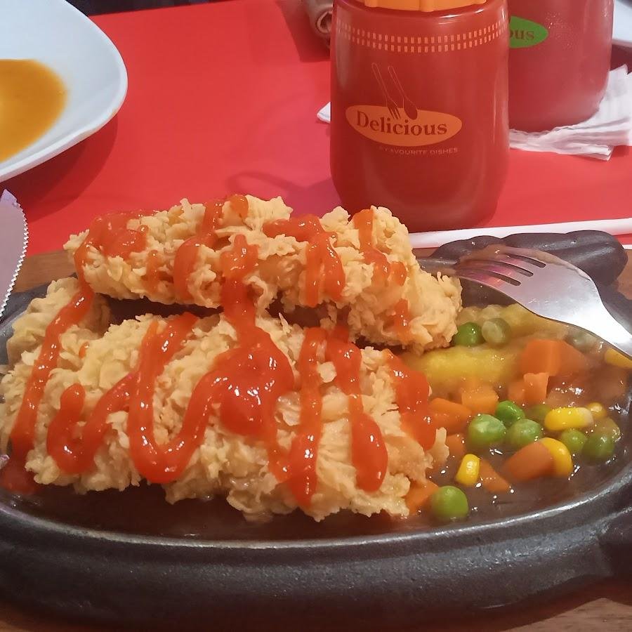 Rocket Chicken, Gemah