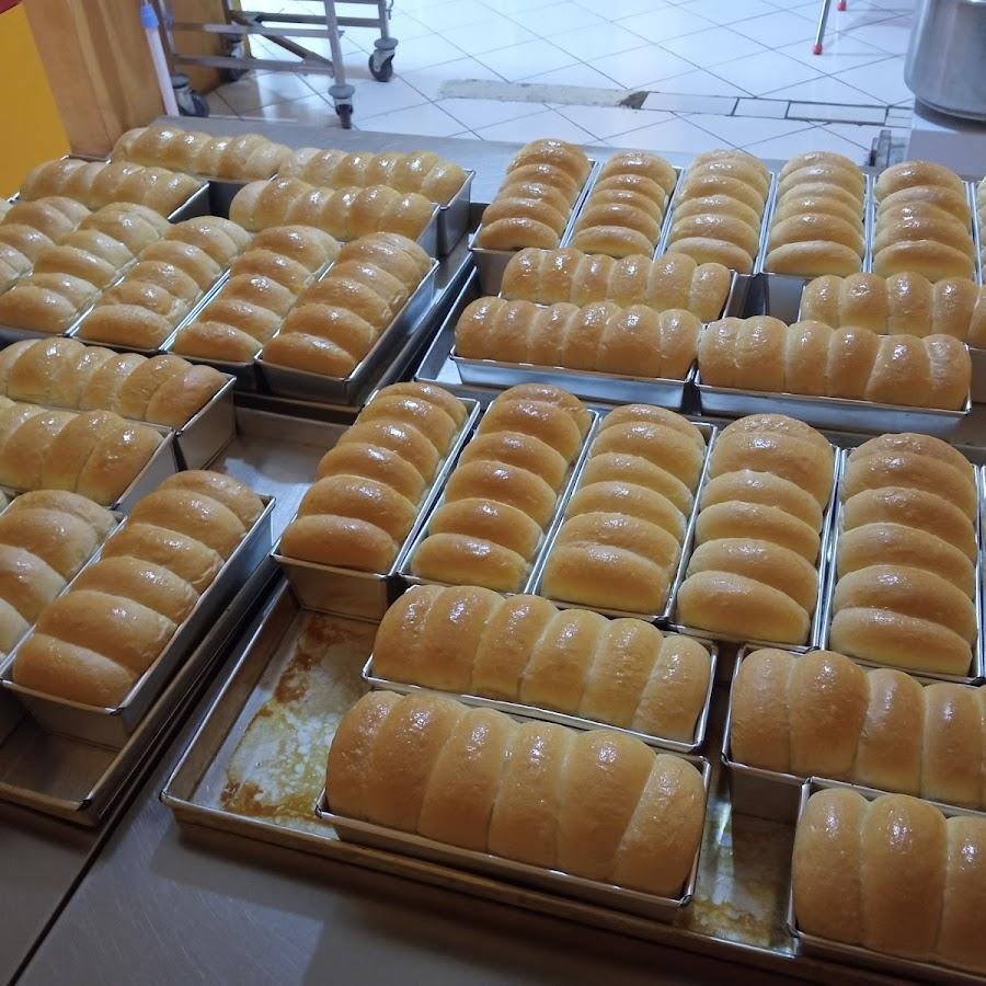 Roti Gembong Gedhe, Hasanudin