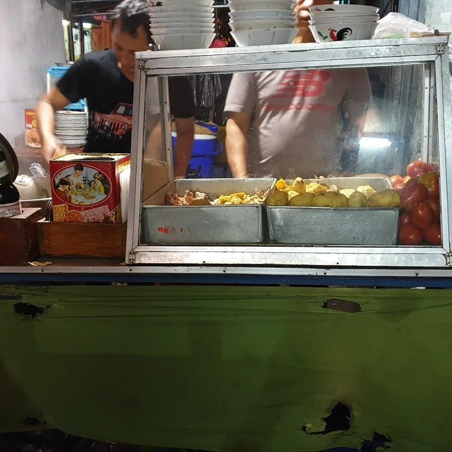 Sop Kaki Sapi Pak Idris, Banceuy