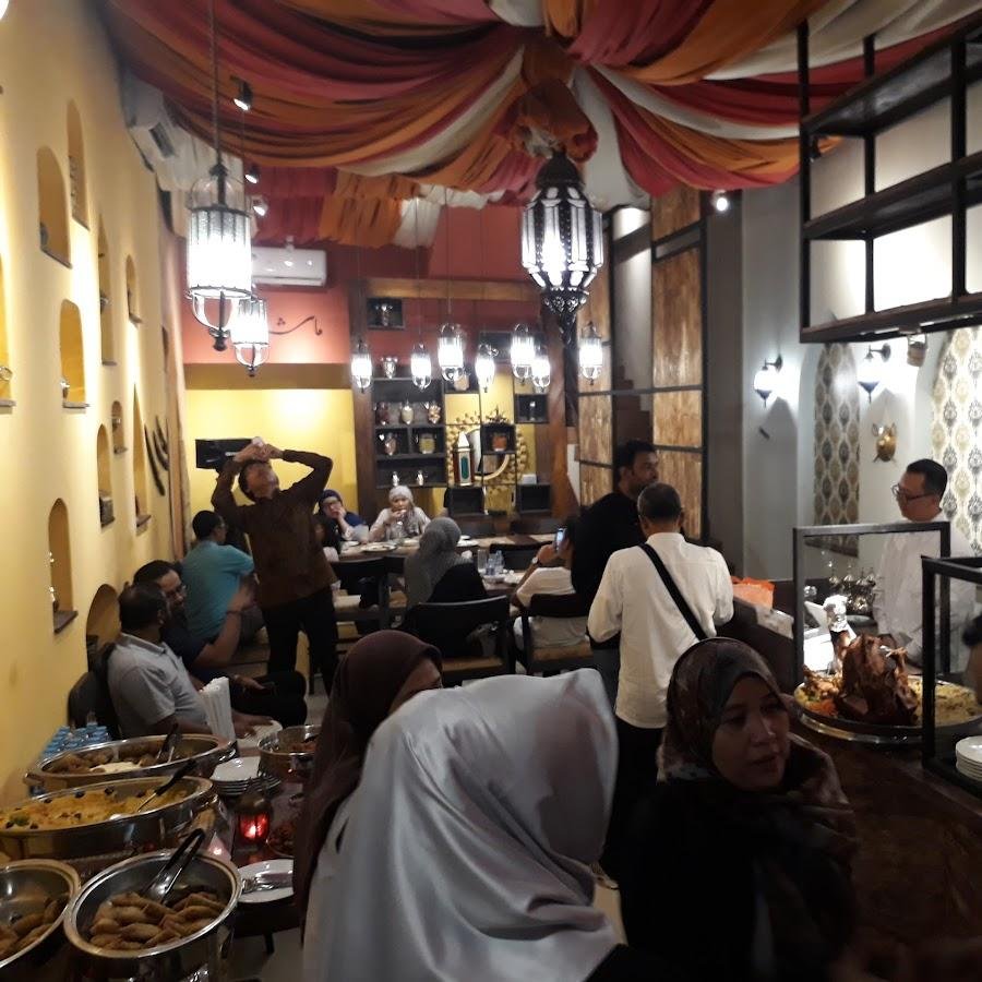 Eatz, Pondok Indah