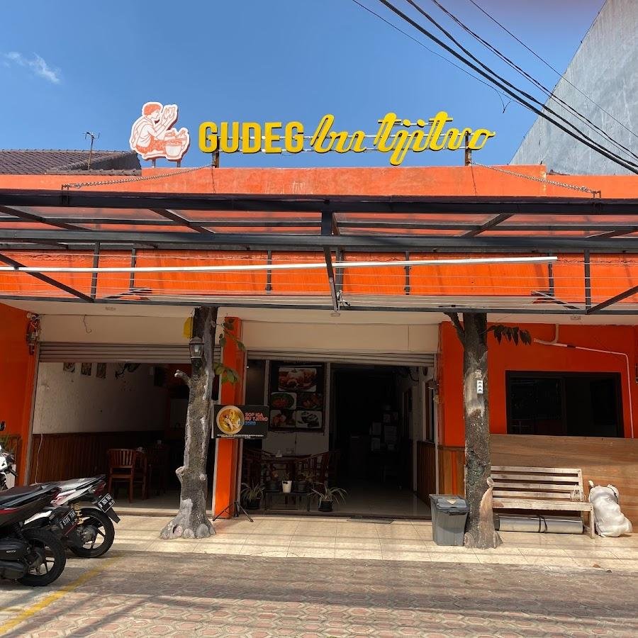 Gudeg Bu Tjitro 1251 (Ex Senen), Cempaka Putih Jakarta Pusat