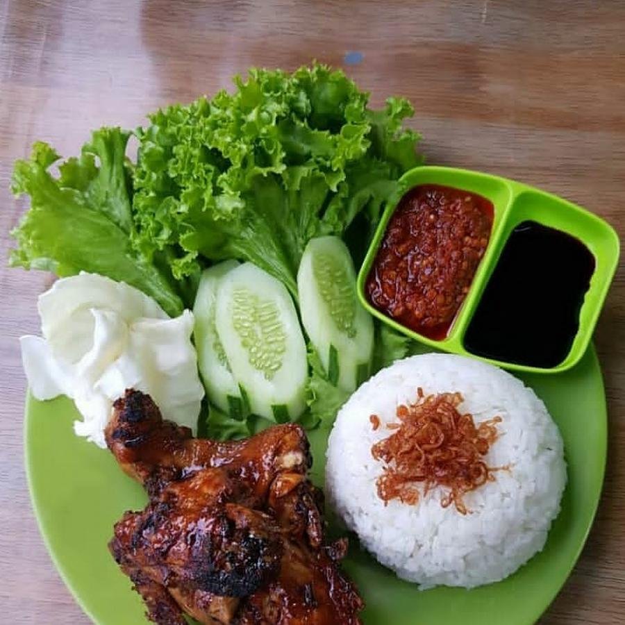 Ayam & Bebek Bakar Tosiga, Gili Sampeng Raya