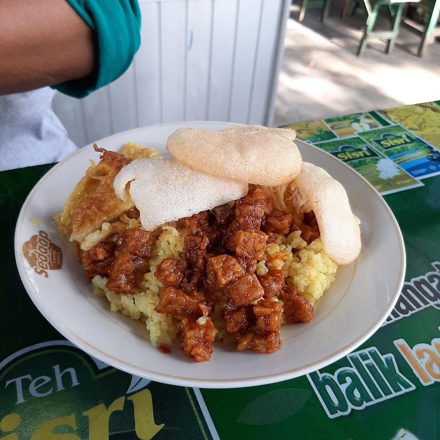 Warung Teteh, Sultan Syahrir