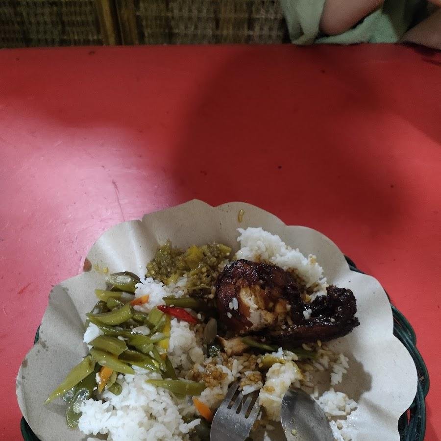 Ayam Serundeng SPG, Jatinangor