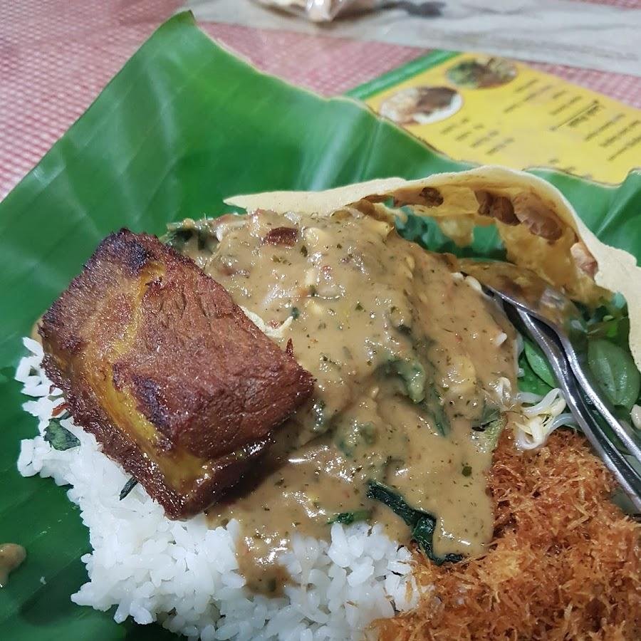 Nasi Pecel Kedai Ibu Reta, Jl. Panglima Sudirman 274