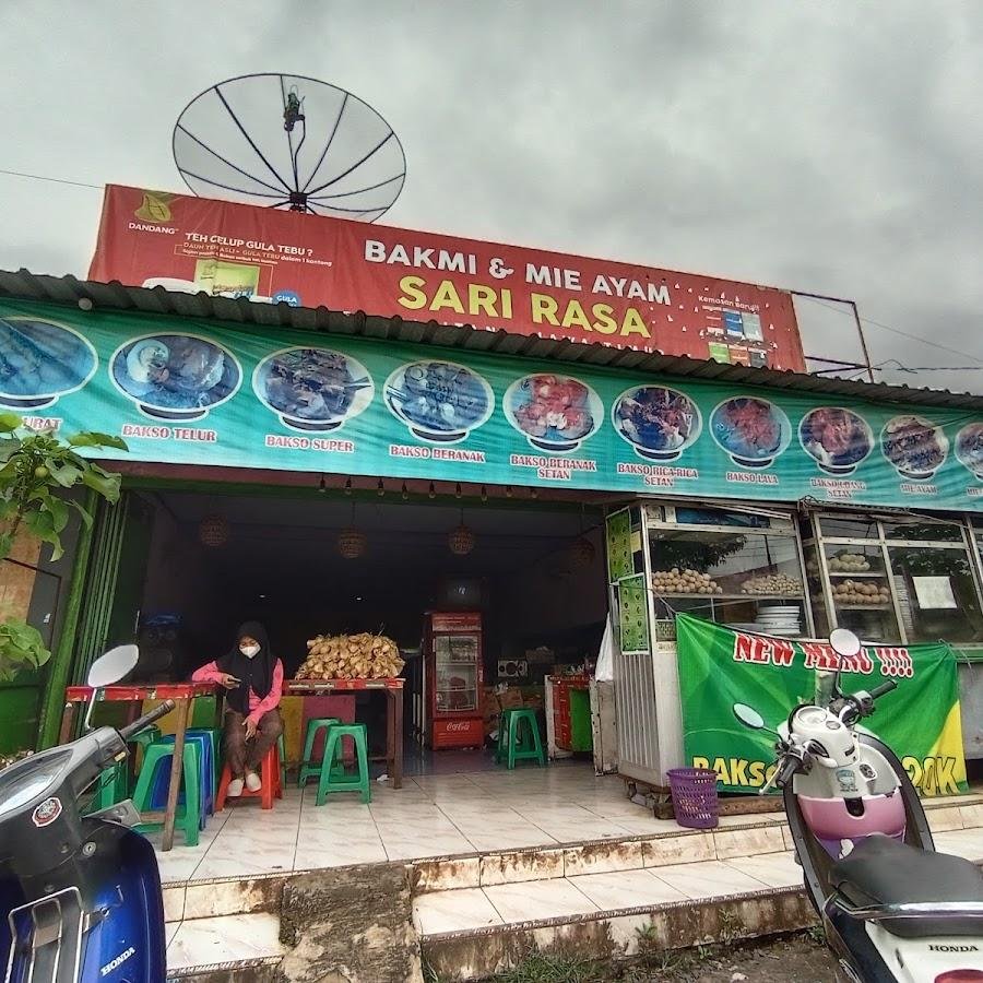 Bakso dan Mie Ayam Sari Rasa Pacitan, Gejlik