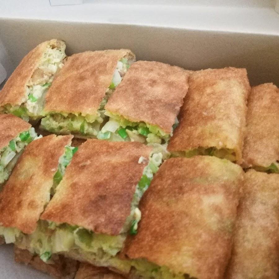 Yolland Martabak & Terang Bulan, Jember