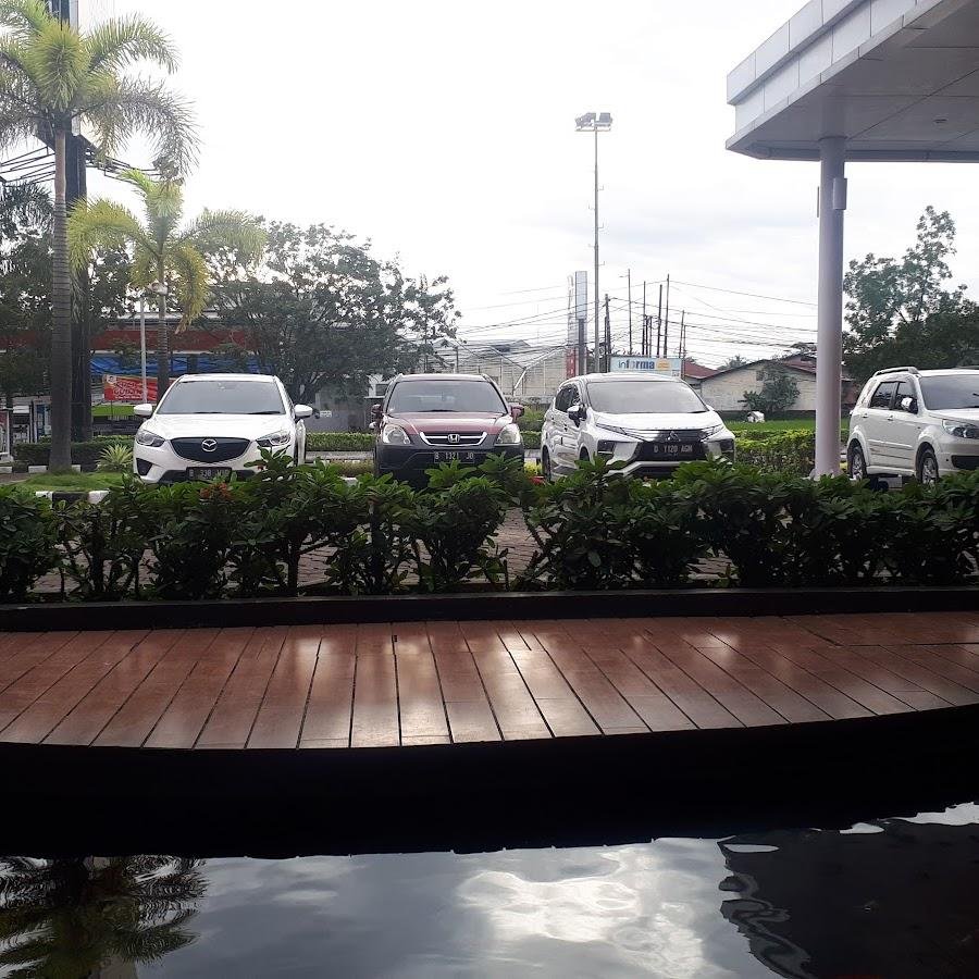 Coffee Bean & Tea Leaf, Transmart Cipadung