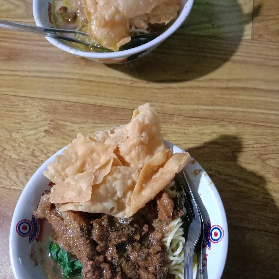 Bakso & Mie Ayam Goyang Lidah Gading, Kraton