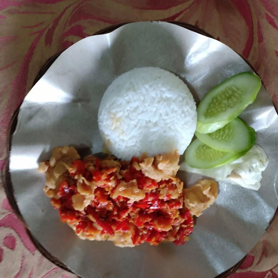 Ayam Geprek Mie Ayam & Tahu Gejrot Neng Manda, Lebak Bulus