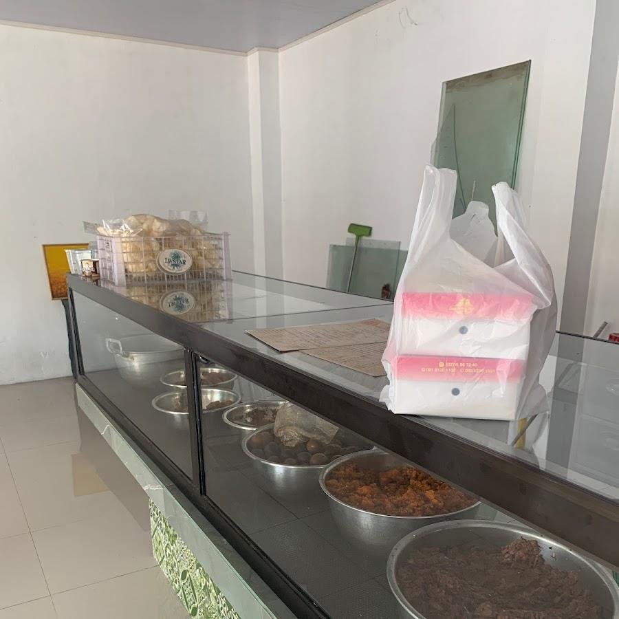 Gudeg Yu Narni, Ngasem