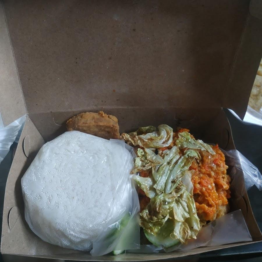 Astreila Kitchen, Ayam Geprek, Bakmie & Jajanan, Margamulya Indah Regency