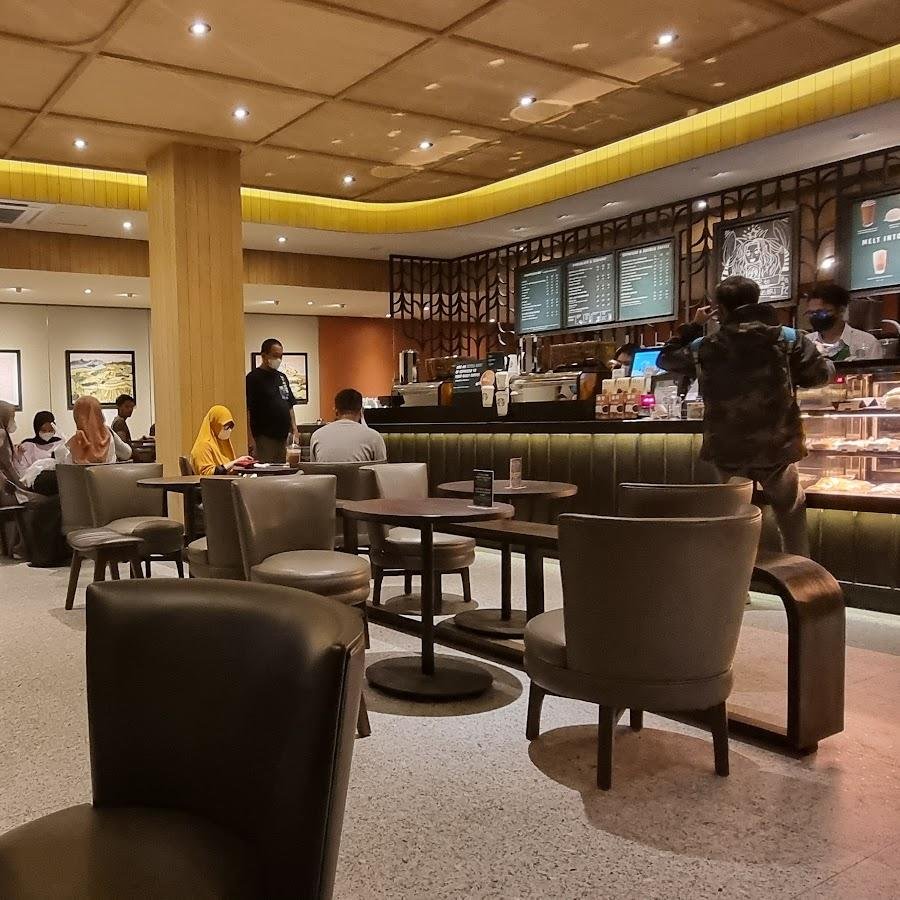 Starbucks, Diponegoro Kediri