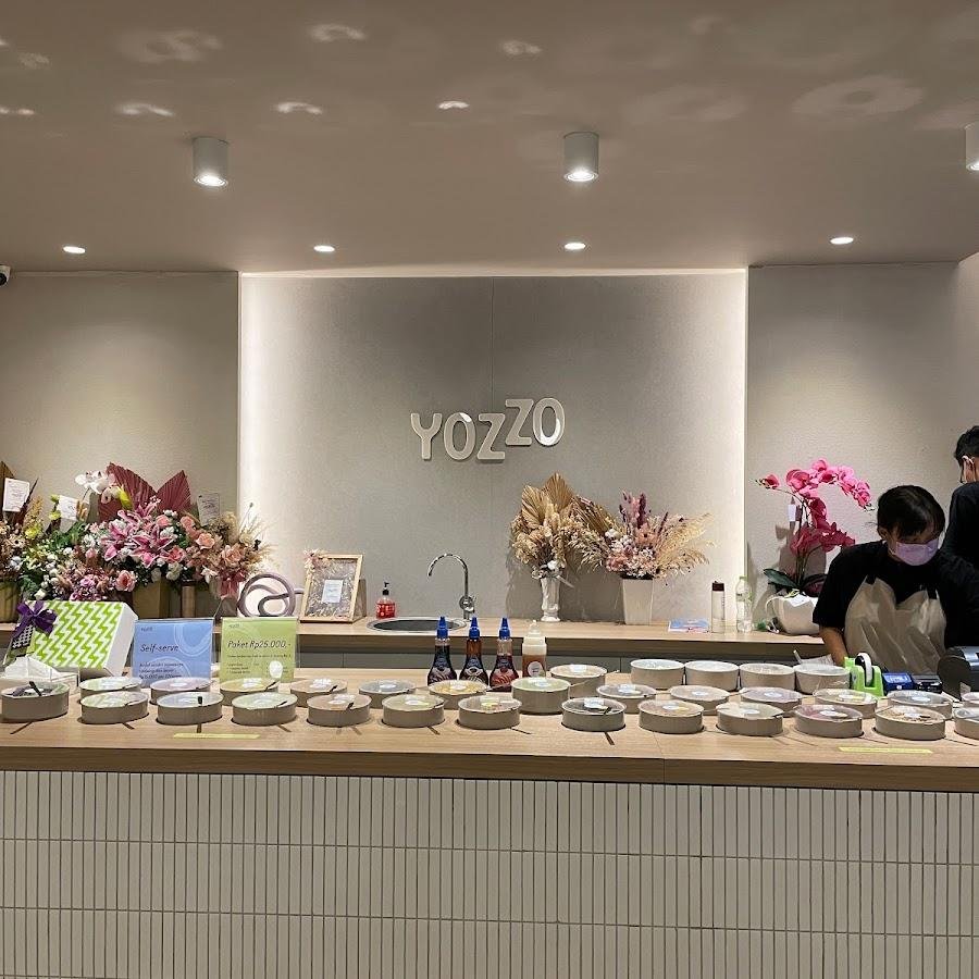 Yozzo Frozen Yogurt, Jakal